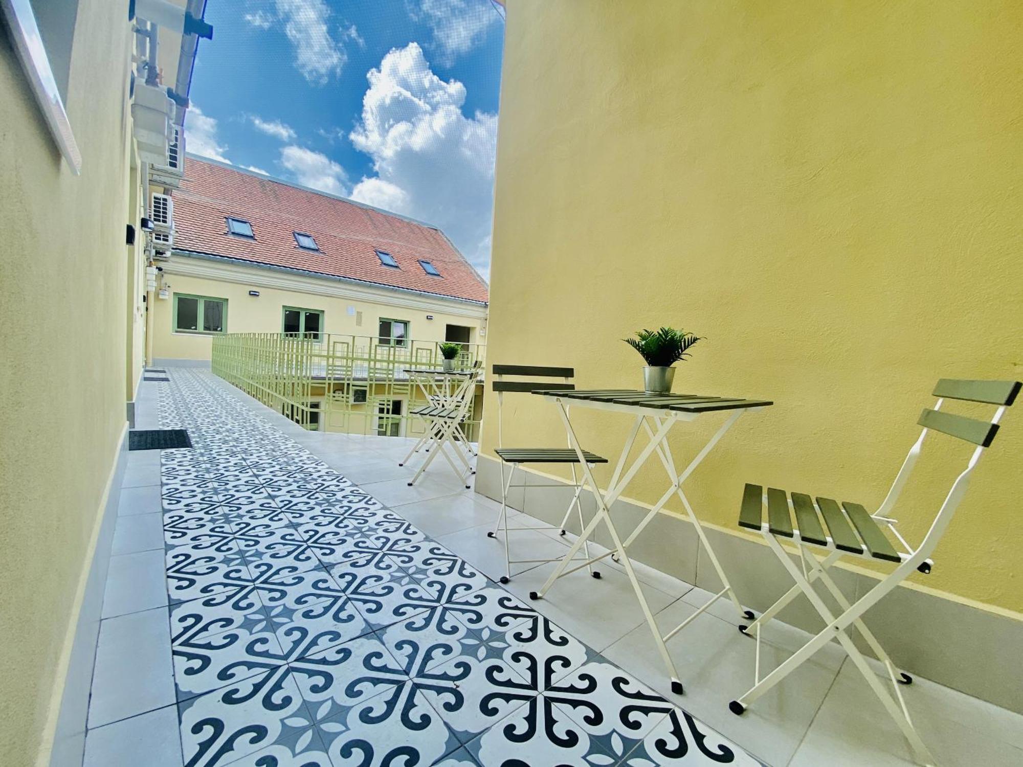 Holiday Apartments Central Timisoara Luaran gambar
